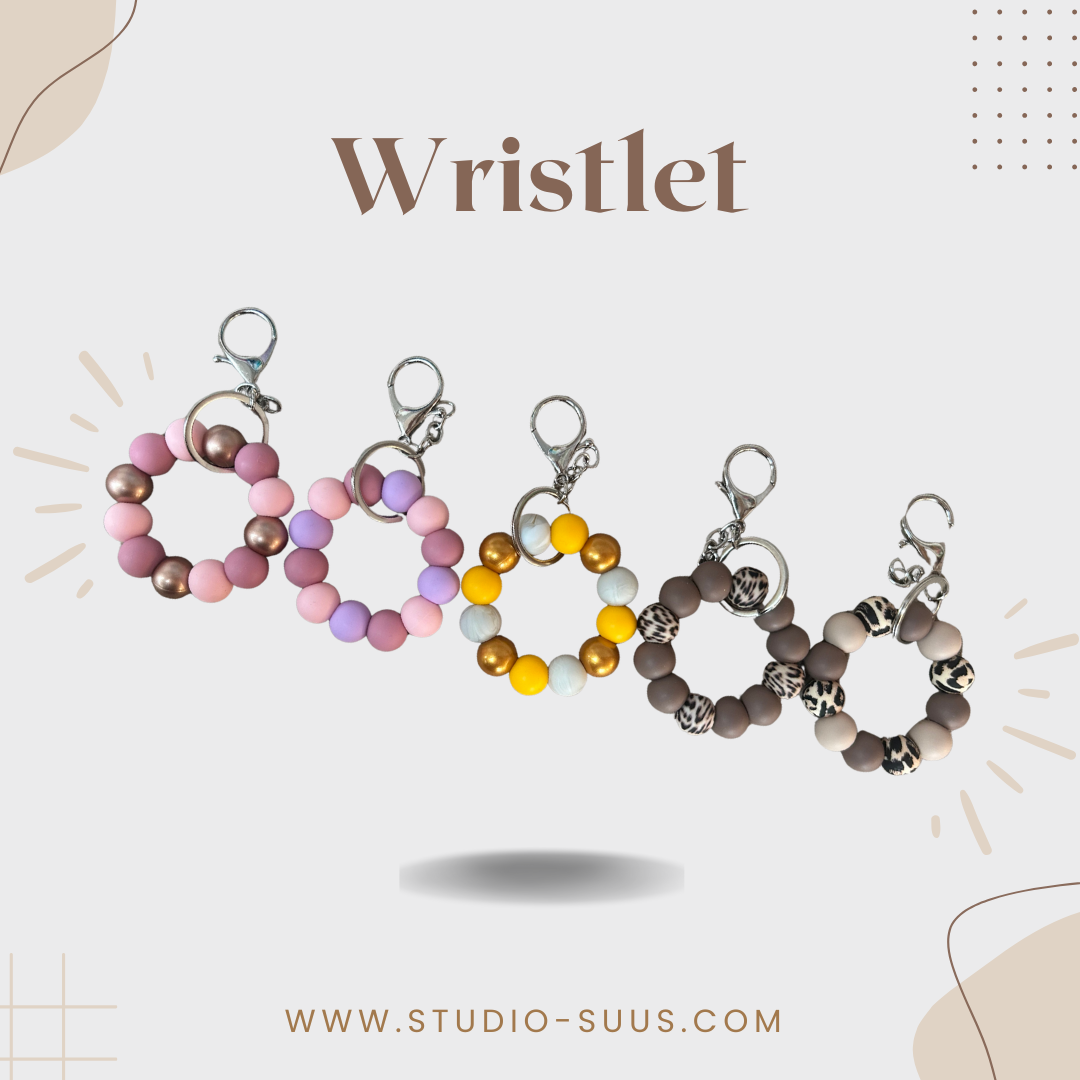 Wristlet medium
